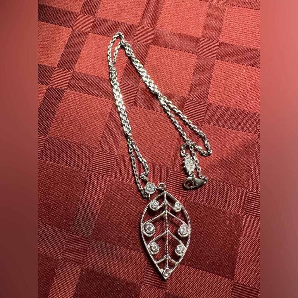 So Rachel by Longaberger Sterling Filigree Leaf Necklace